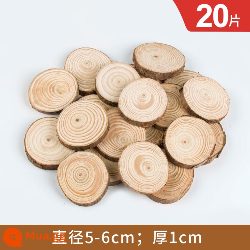 Gỗ tròn chip handmade tự làm chất liệu mẫu giáo vẽ tay chip gỗ tròn chip gỗ trang trí hàng năm nhẫn mảnh khối gỗ nhỏ - Đường kính 5-6cm, dày 1cm, 20 miếng