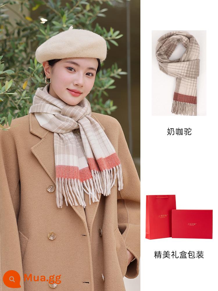 Câu Chuyện Thượng Hải Khăn Choàng Cashmere Nữ 2022 Mùa Đông Mới Kẻ Sọc Khăn Choàng Ấm Áp Đa Năng Sinh Nhật Tặng Khăn Quàng Cổ - Lạc đà sữa