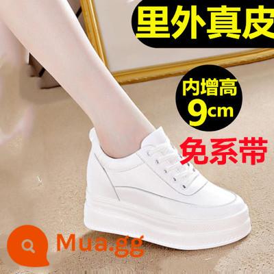 Da thật Hồng Kông Lớp trên cùng Da bò Đế dày Giày nhỏ màu trắng Chiều cao bên trong tăng 9cm Giày trượt ván thoáng khí Giày du lịch nhẹ cho nữ - Giày trắng mùa xuân thu không dây