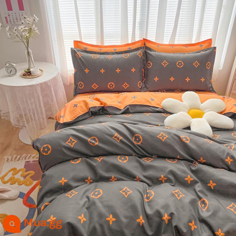 Bộ bốn món bằng cotton 100 bộ chăn ga gối đệm bằng vải cotton nguyên chất bốn mùa đơn giản thân thiện với da vỏ chăn ký túc xá sinh viên bộ ba bốn món - Phim đẹp phong cách châu Âu "Ka" [Loại A dành cho bà mẹ và trẻ sơ sinh]