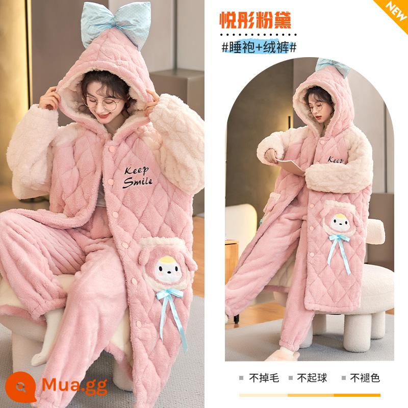 Mùa thu và mùa đông ba -layer cotton cotton pyjama phụ nữ san hô san hô dày nhung phiên bản dài của bộ đồ ngủ mũ trùm đầu mặc bộ quần áo nhà - Yuetong Fendai [kiểu váy ngủ + quần nhung]