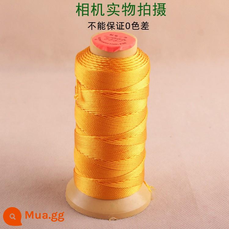 Dây hiệu ba con cá vàng làm mặt dây chuyền handmade sợi chỉ xâu chuỗi hạt đeo tay 3 6 sợi làm dây đỏ tua rua - Vàng vàng (số màu: 523) 9 cổ phiếu