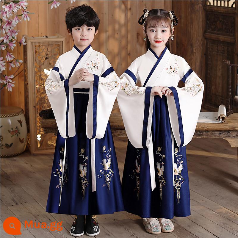 Đồng phục học sinh Trung Quốc của nam sinh Hanfu Trang phục cổ xưa phong cách Trung Quốc cuốn sách dành cho trẻ em trang phục biểu diễn ngâm thơ Trang phục biểu diễn của trẻ em Kinh Ba Chữ - Tay áo rộng màu xanh hải quân Yunfeihe [cùng kiểu cho nam và nữ]