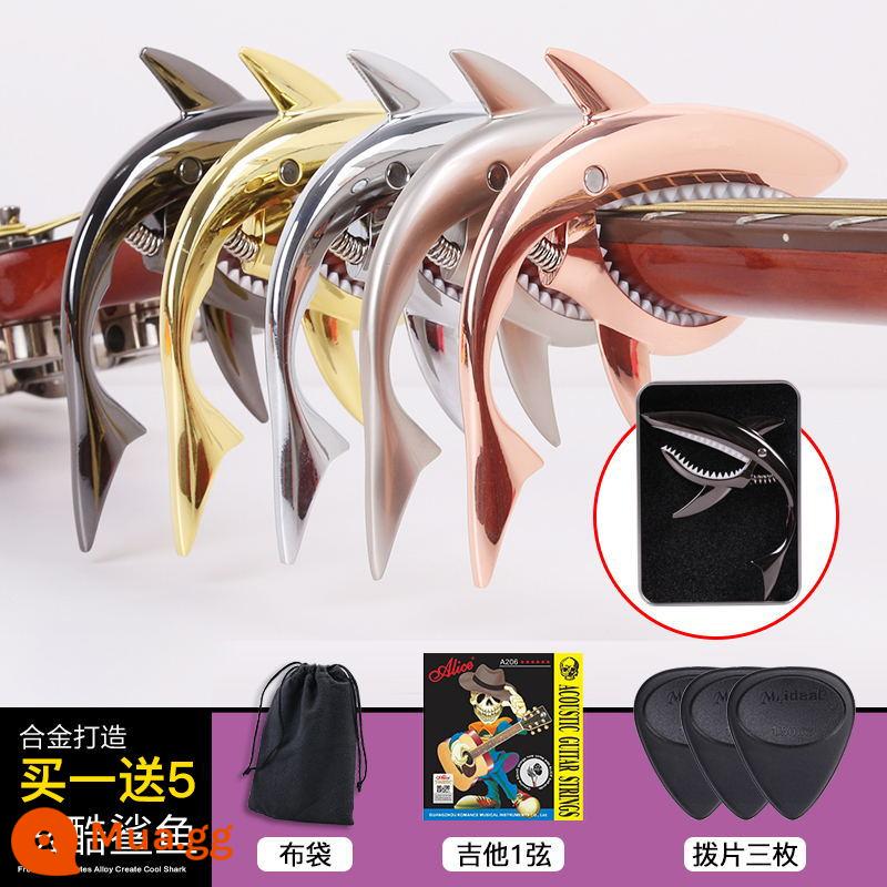 Kẹp chuyển vị cá mập có giá trị cao cá tính nâng cao chuyển vị bài hát dân gian clip guitar chuyển ngữ đặc biệt clip phụ kiện đàn ukulele - Cá mập (mặc định màu đen) tặng quà + hộp sắt