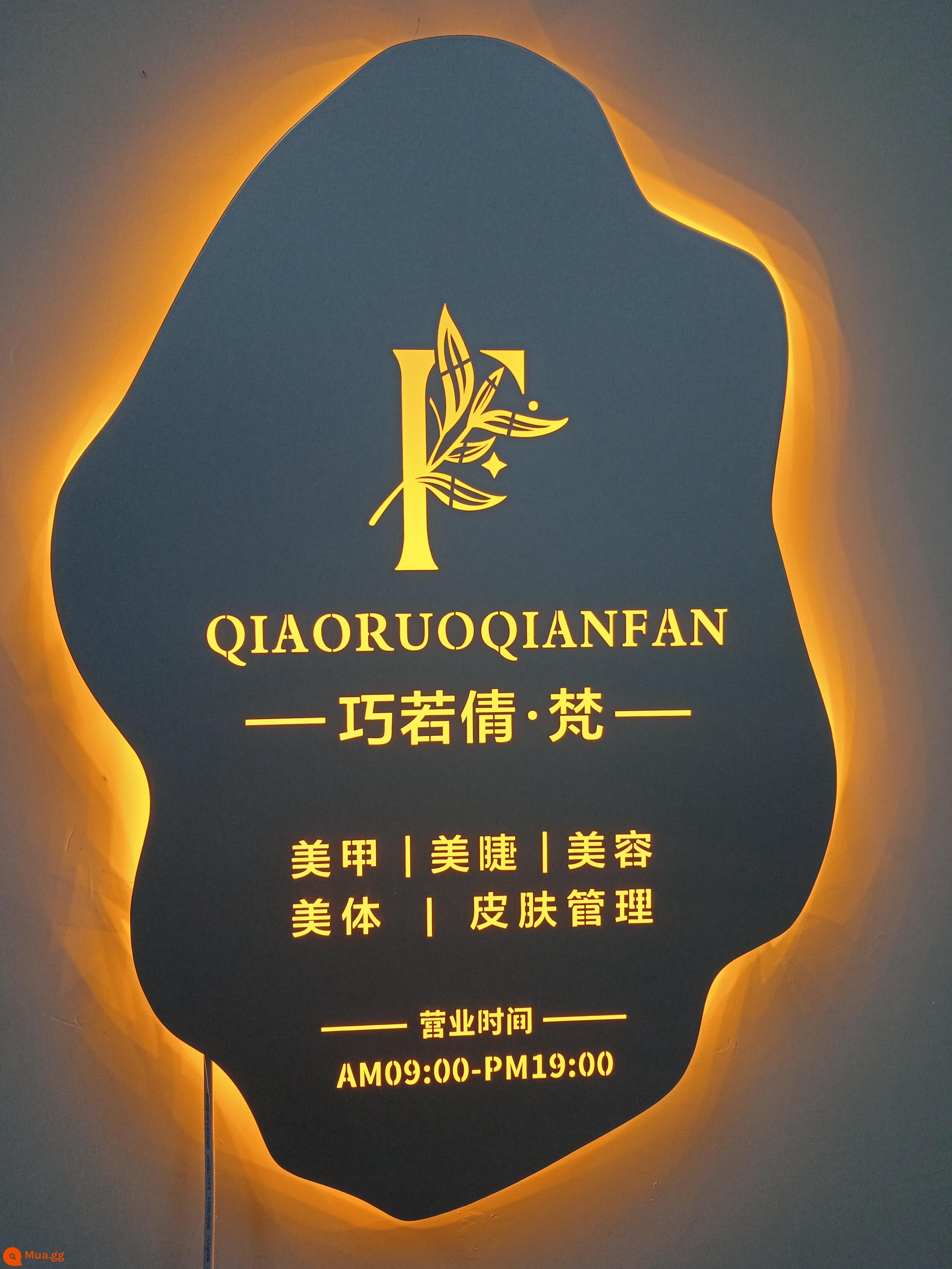 Biển quảng cáo hộp đèn rỗng tùy chỉnh giường ngủ và bữa sáng bảng hiệu treo cửa phụ nữ hai mặt bảng hiệu hiển thị dạ quang tròn - Ánh sáng màu vàng bạc mờ chính xác có hình dạng đặc biệt