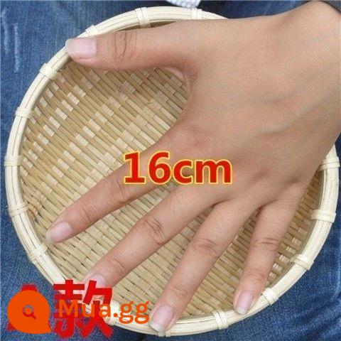 Giỏ tre đan, giỏ bún hấp, giỏ tre có đế, giỏ trái cây gia dụng, đĩa đựng trái cây, sản phẩm tre handmade, giỏ snack, giỏ tre - Đường kính ngoài 16 cm Đáy tròn màu vàng tre