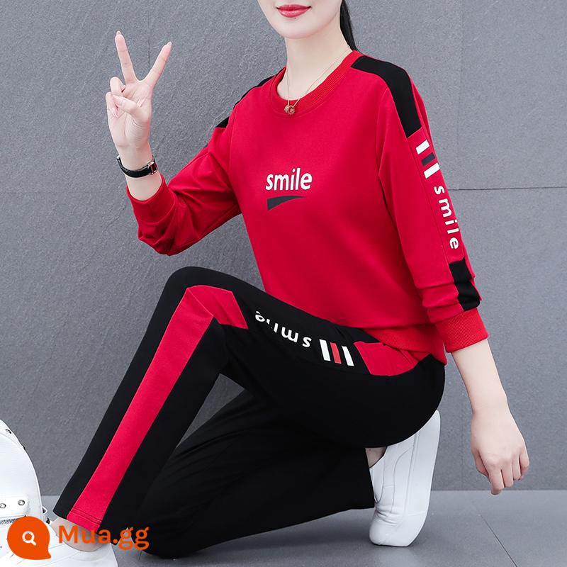 Đồng phục thể thao giữa Woodpecker Middle Mom and Women Set Set Set Women Autumn and Winter 2022 MỚI MỚI PIE Western PITE - [Bộ đồ thời trang] màu đỏ