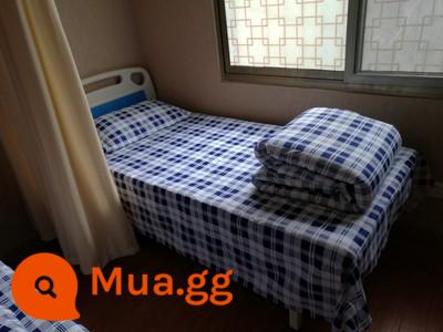 Chăn ga gối bệnh viện 3 mảnh giường y tế xanh dương xanh đỏ sọc trắng T/C cotton pha ga trải giường vỏ chăn gối - Bộ ba mảnh T/C ca rô mỏng màu xanh