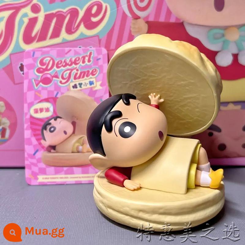 Chính hãng tại chỗ Crayon Shin-chan đeo chéo loạt mù hộp mô hình hàng ngày búp bê hoạt hình hợp thời trang chơi ngoại vi món quà trang trí - Dầu Dứa Xiaoxin (bóc hộp nhưng không có túi)