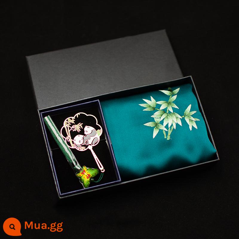 Tay thêu bằng lụa thực sự Handmade Suxiu Mulberry Silk Takekerchief Bronze Script Set Phong cách Trung Quốc Quà tặng văn học và nghệ thuật - Màu xanh lá cây đậm