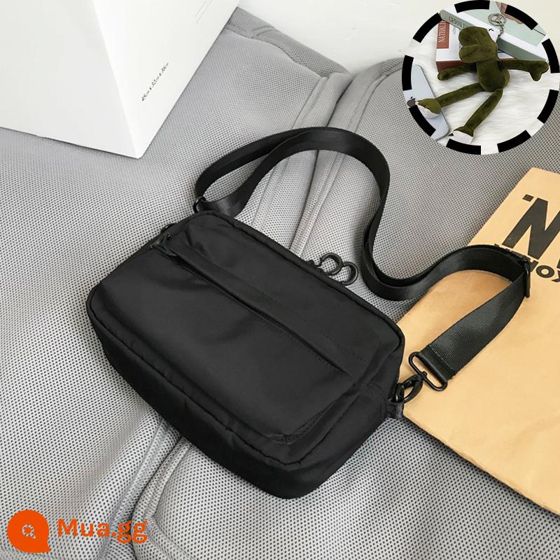 Túi satchel túi đeo chéo thông thường cho nam túi đeo vai ins thương hiệu hợp thời trang túi treo học sinh túi nhỏ xu hướng đường phố túi xách Nhật Bản - ếch đen