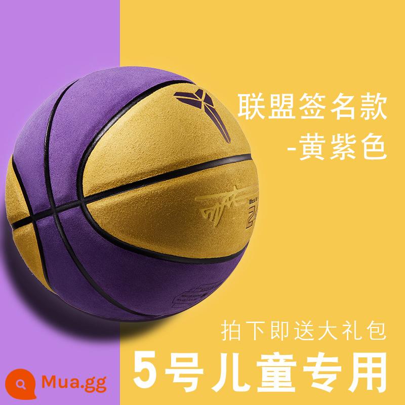 Black Mamba Kobe Bryant Bóng rổ Số 24 Chữ ký Số 7 Bóng rổ Ngoài trời Da Da Tay Số 5 Trẻ em Học sinh Quà tặng - [Số 5 Bóng Trẻ Em] Gói Quà Tặng Miễn Phí Lông Cừu Siêu Sợi Vàng Tím (Mềm)