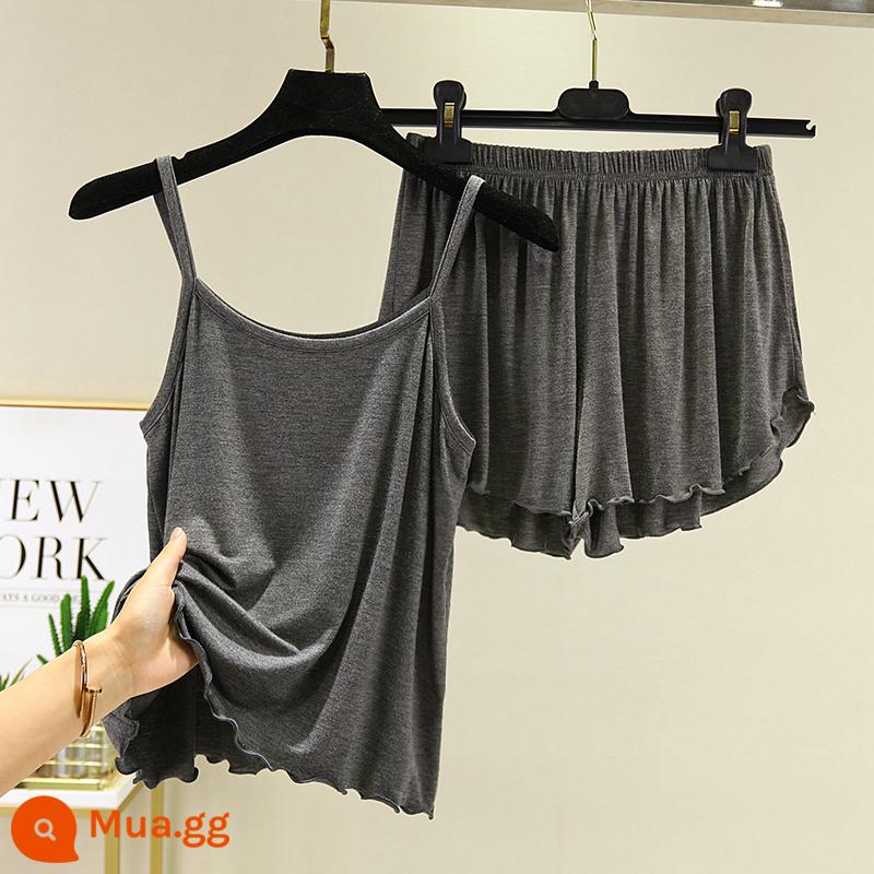 Kích thước lớn 300 catties phương thức treo quần short nữ mùa hè rời bộ đồ ngủ nhà băng lụa áo vest 2 bộ - Màu xám đen