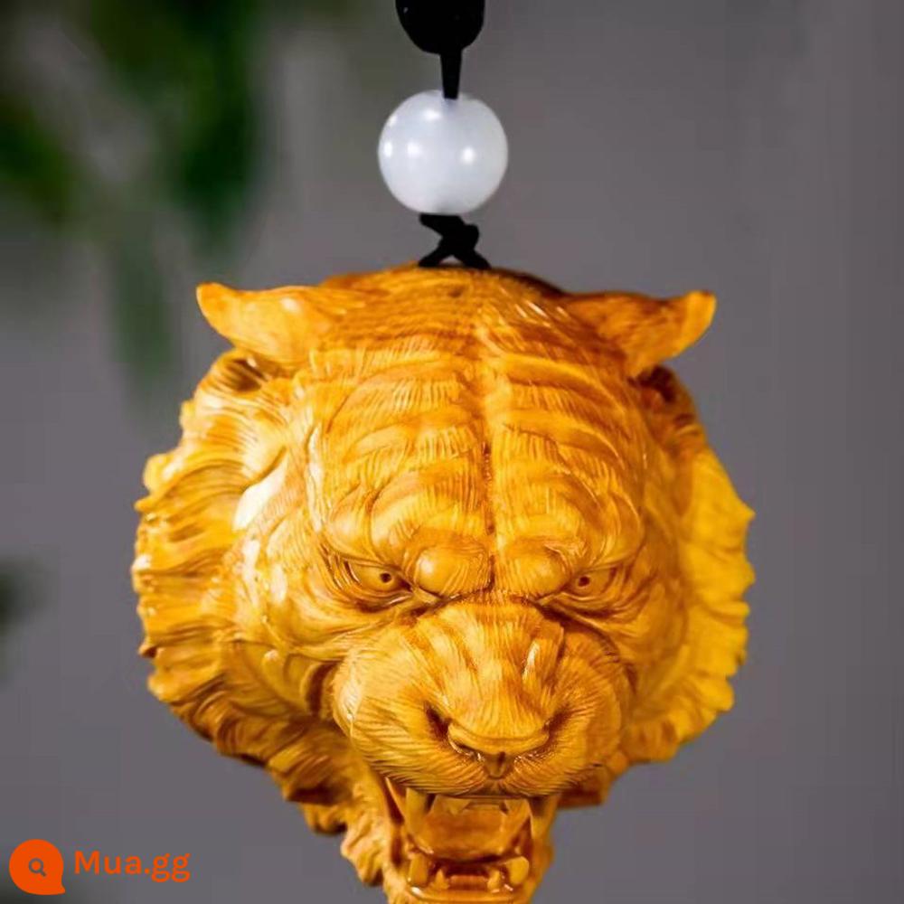 Taihang Yabai Xiaomeng Tiger Ornament Tiger Tiger Head Chạm khắc gỗ Tay cầm Miếng Mặt dây chuyền Chơi Wenwan Chạm khắc gỗ nguyên khối - Tay cầm đầu hổ Thuja Tiger có dây đeo tay 5cm