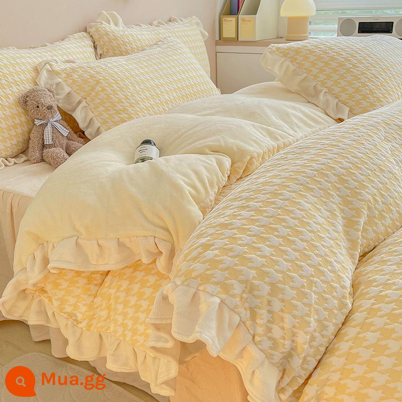 Bed Bed váy sữa Velvet Bốn bộ mền nhung san hô đôi Falerlan cộng với nhung ba giường nhóm - R Nhung Houndstooth Vàng