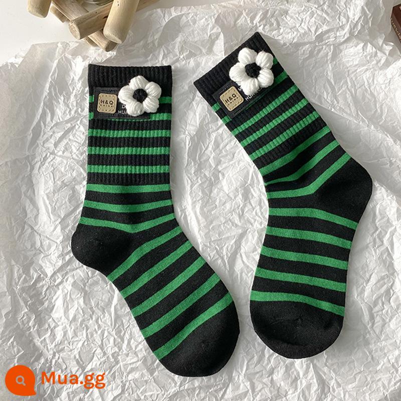 CrazySox ins xu hướng lưới màu đỏ phong cách len hoa ngọt ngào sọc tất bong bóng cuốn sách nhỏ màu đỏ phong cách vớ phụ nữ - Hoa sọc đen và xanh