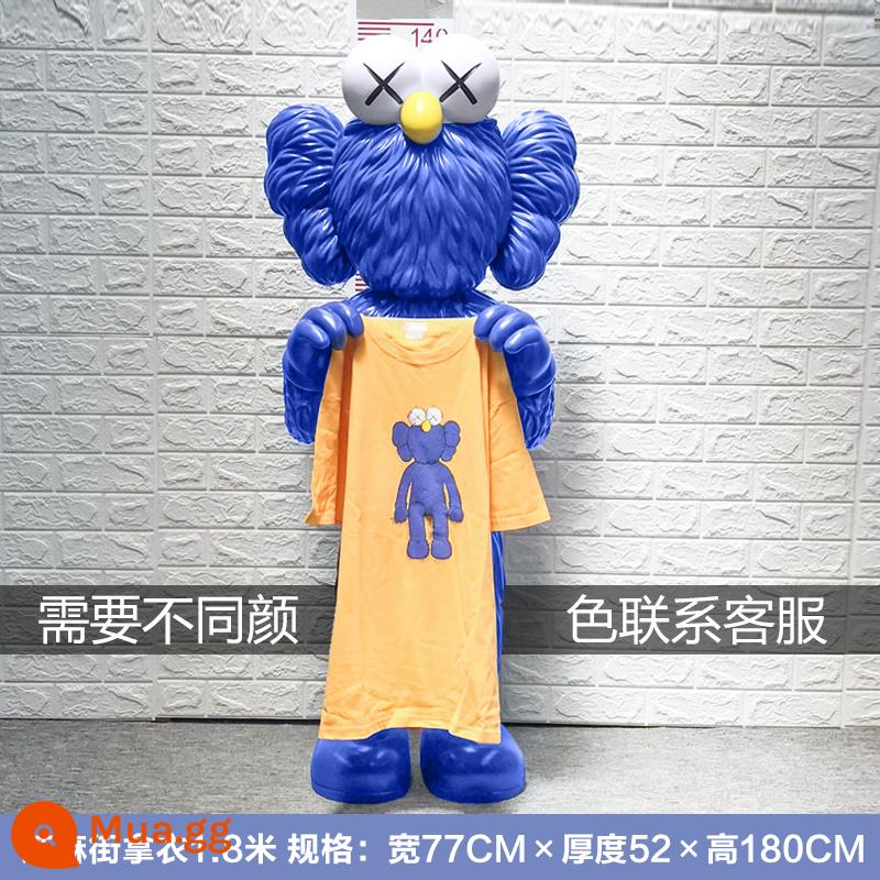 kaws trang trí lớn tác phẩm điêu khắc Sesame Street búp bê bạo lực gấu net màu đỏ cửa hàng phòng khách đổ bộ thủy triều chơi thẻ đục lỗ lớn ảnh - Màu sắc:Váy Sesame Street 1,8m