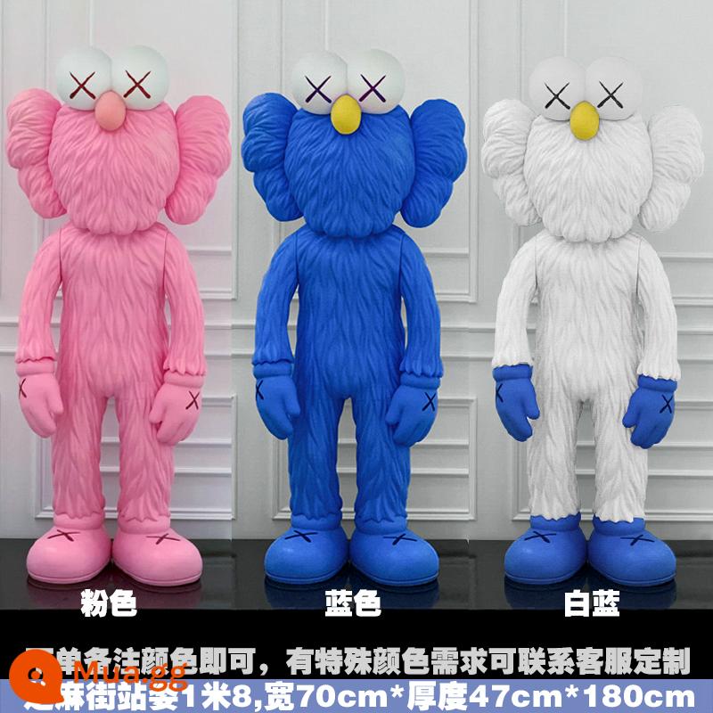 kaws trang trí lớn tác phẩm điêu khắc Sesame Street búp bê bạo lực gấu net màu đỏ cửa hàng phòng khách đổ bộ thủy triều chơi thẻ đục lỗ lớn ảnh - Phố Mè Vàng chanh 1,8m