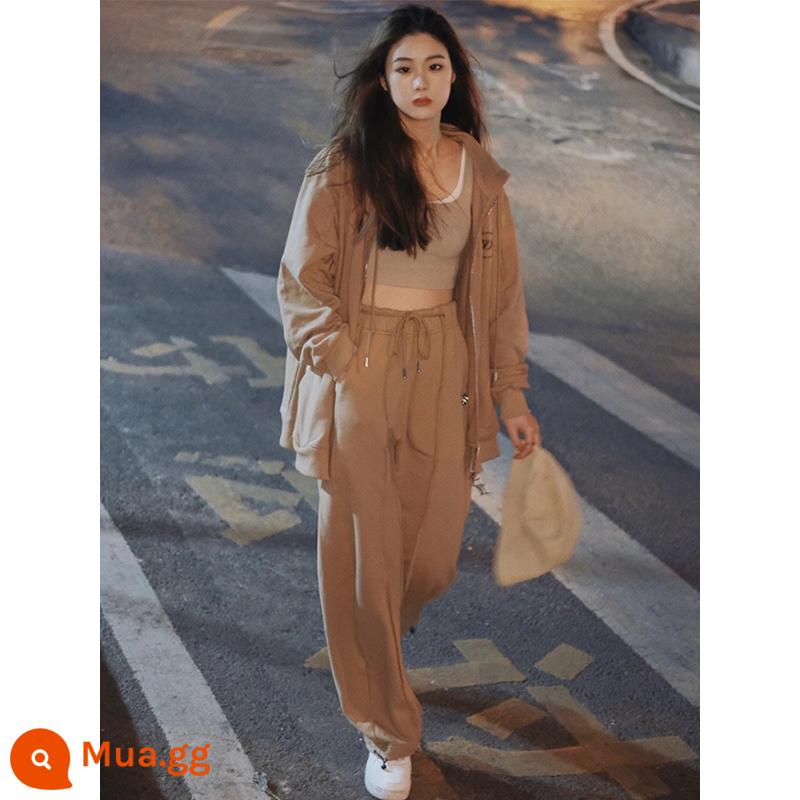 Bộ đồ thể thao đường phố chiên OOTD kiểu Mỹ dành cho nữ mùa thu đông giản dị có mũ cộng với nhung rời cỡ lớn bf bộ hai mảnh - Áo khoác nâu [mùa xuân và mùa thu]