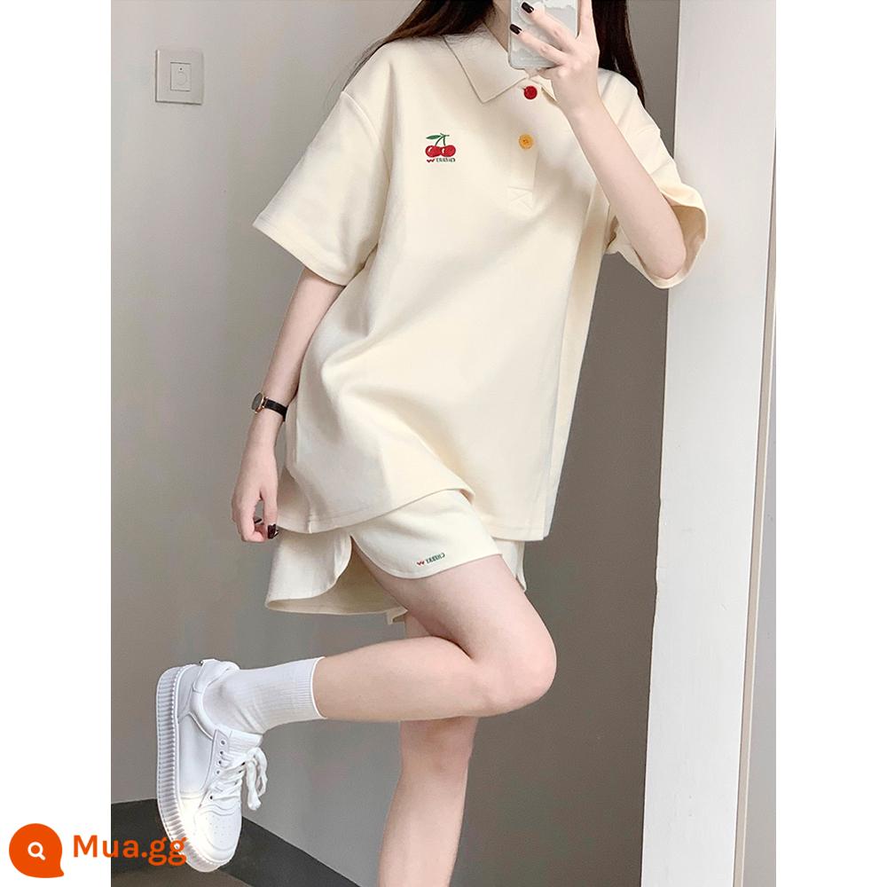 Phong cách đại học Áo sơ mi POLO ngắn tay quần short thể thao phù hợp với nữ sinh viên mùa hè phiên bản Hàn Quốc rời thường ngày hai mảnh chạy bộ - Sữa trứng [Bộ hai mảnh cotton nguyên chất]