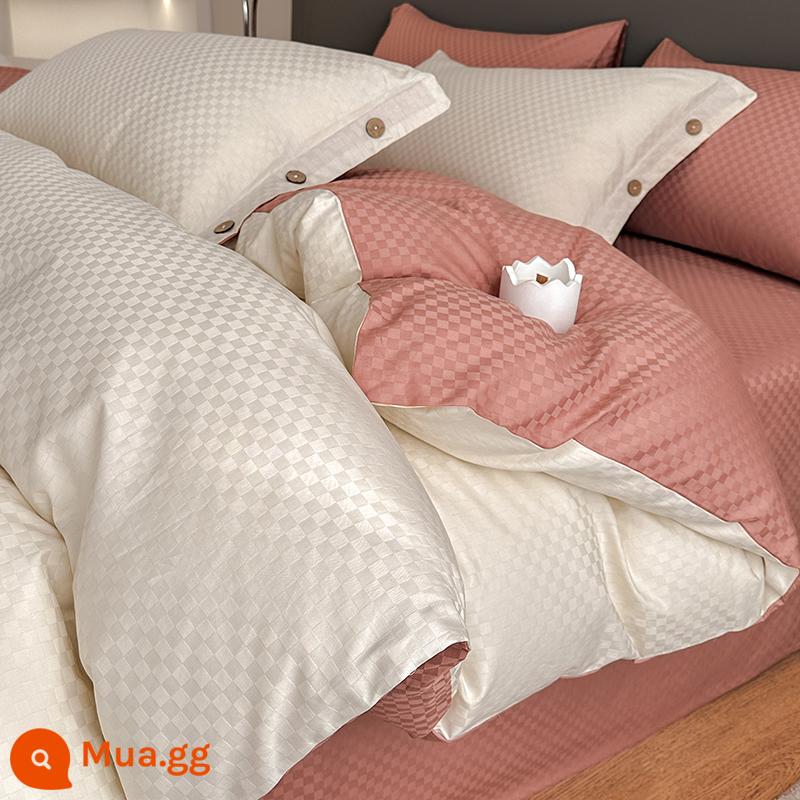 Sang trọng nhẹ nhàng và cao cấp Bộ bốn mảnh cotton ghim dài 60 chi tiết ga trải giường cotton nguyên chất vỏ chăn ga trải giường cotton đơn giản trang bị ba - Trắng ngọc trai + Cam hoàng hôn [100% Cotton 60 Count Vải cotton dệt kim dài]