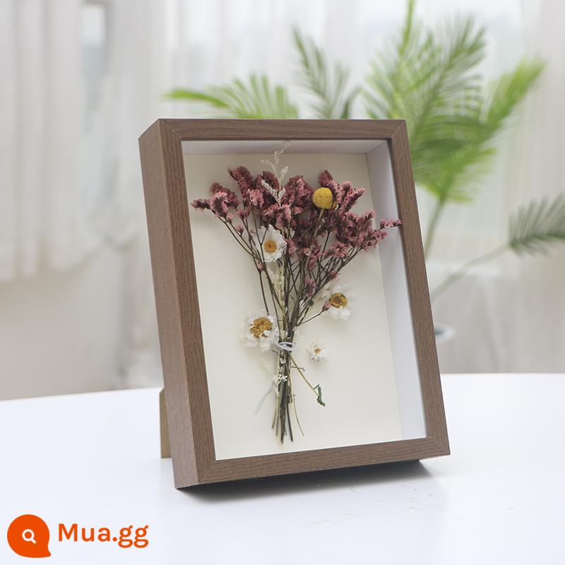 Khung ảnh hoa khô handmade tự làm hộp bảo quản hoa hồng khô rỗng ba chiều chất lượng cao khung hình gửi chất hút ẩm - Màu óc chó (rỗng 5cm kèm ruy băng, đèn và keo dán)