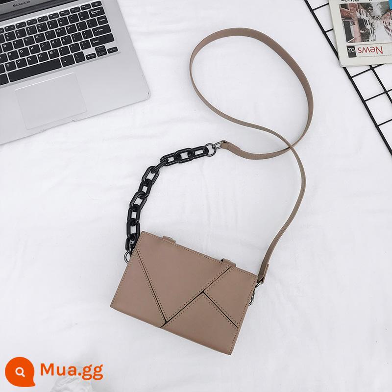 Thương hiệu Tide Túi Messenger nam thời trang cá tính mát mẻ túi hộp nam túi điện thoại di động thiết kế hình học thích hợp túi đeo vai nam - Khaki