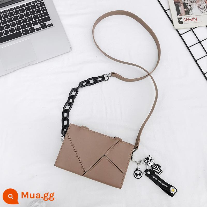 Thương hiệu Tide Túi Messenger nam thời trang cá tính mát mẻ túi hộp nam túi điện thoại di động thiết kế hình học thích hợp túi đeo vai nam - Kaki + ngựa vằn