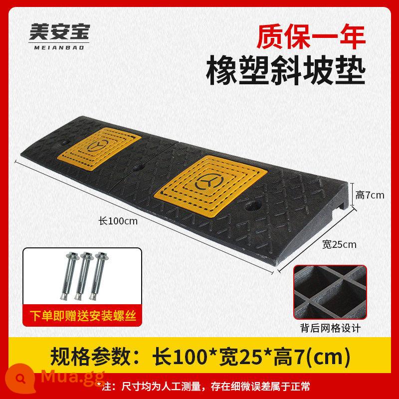 Cao su cao 13cm bước đệm dốc đệm đường răng xe ngưỡng đệm đường dọc theo dốc lên bậc leo tam giác - Cao 7 Mercedes