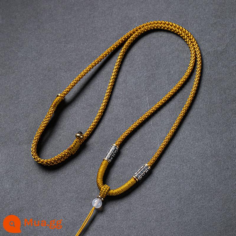 Huasu bạc 925 sáu ký tự mantra mặt dây chuyền handmade kim cương thắt nút dây buộc Hetian mặt dây chuyền ngọc bích dây ngọc lục bảo sáp ong treo cổ - Dây màu vàng đất + mã não trắng