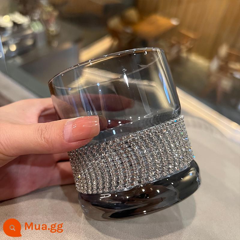 Tiền tự bảo vệ!Nhà thiết kế Niche Light Luxury Advanced Grey Girl Đúng Diamond Crystal Glass Whisky Cup Cold - Cốc nước kim cương bạc kiểu dáng ngắn [tro] 300ml