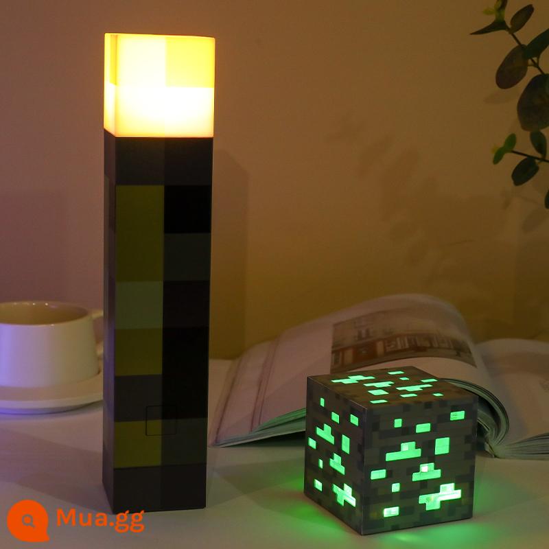 Minecraft ánh sáng ngọn đuốc ánh sáng ban đêm bầu không khí ánh sáng ngoại vi phù hợp với mô hình đèn tường mc thanh kiếm kim cương cuốc đồ chơi phòng ngủ - Đèn pin mờ 3D chất lượng cao + đèn thợ mỏ xanh điều khiển bằng giọng nói [móc miễn phí + cáp sạc nhanh]