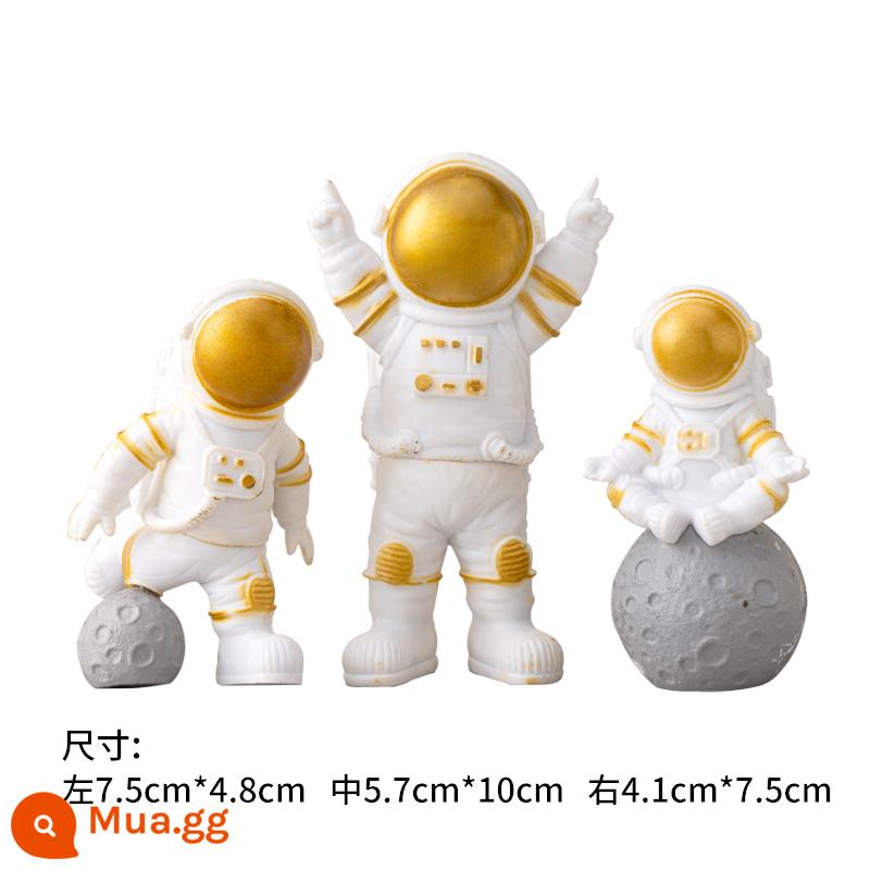 Tàu Con Thoi Bộ 7 Phi Hành Gia Hành Tinh Tên Lửa Trang Trí Bánh Trang Trí Hàng Không Mô Hình Tên Lửa Phiêu Lưu Trang Trí - Spaceman 3 màu xám nhạt PVC vàng