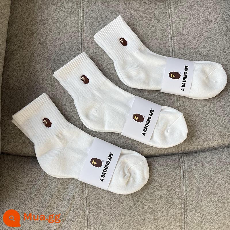 bape ape đầu triều Nhật vớ thêu cao ống dày vớ đồng màu giữa ống khăn trắng đáy vớ thể thao mùa xuân và mùa thu - Trắng [3 đôi] [ống vừa]