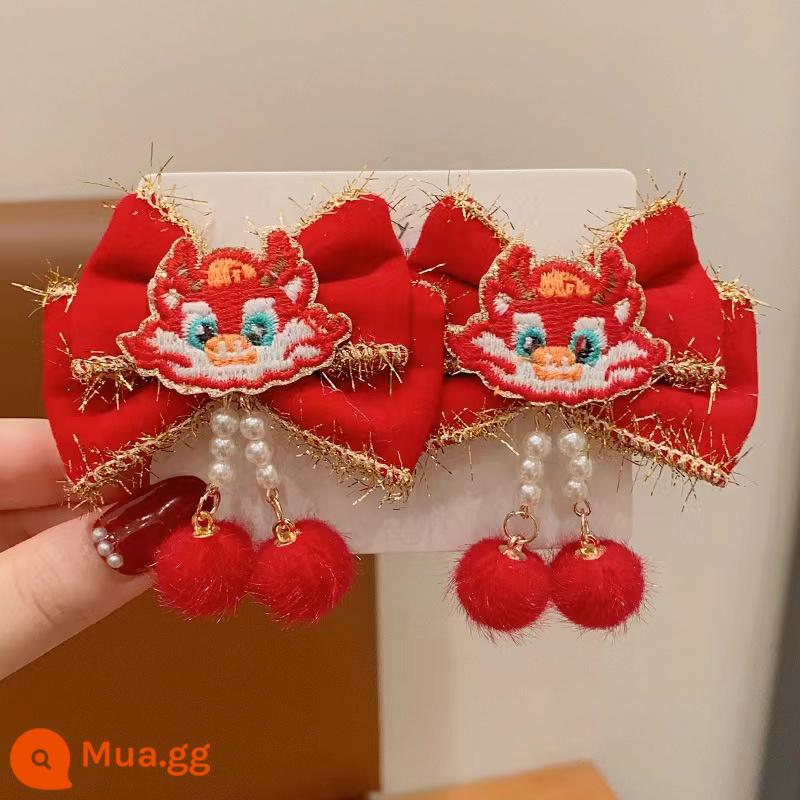 Năm mới Bé gái Phong cách cổ xưa Phụ kiện tóc Năm mới Đỏ Hanfu Mũ Trẻ em Trẻ sơ sinh Kẹp tóc Đầu năm mới Hoa - Một cặp rồng con [Mua hai con tặng miếng dán lông mày]