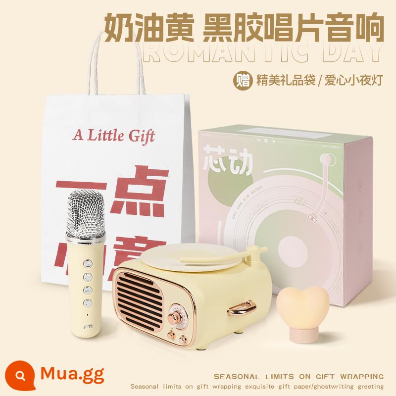 Đồng hồ báo thức ghi âm vinyl âm thanh cổ điển Đồng hồ báo thức Bluetooth micro karaoke không dây tại nhà làm quà tặng sinh nhật cho người bạn thân nhất của bạn - [Màu vàng kem★Phiên bản lúa mì đơn]Đèn ngủ tình yêu★Túi quà★Tuổi thọ pin siêu dài★Âm thanh vòm Bluetooth 5.3★360°