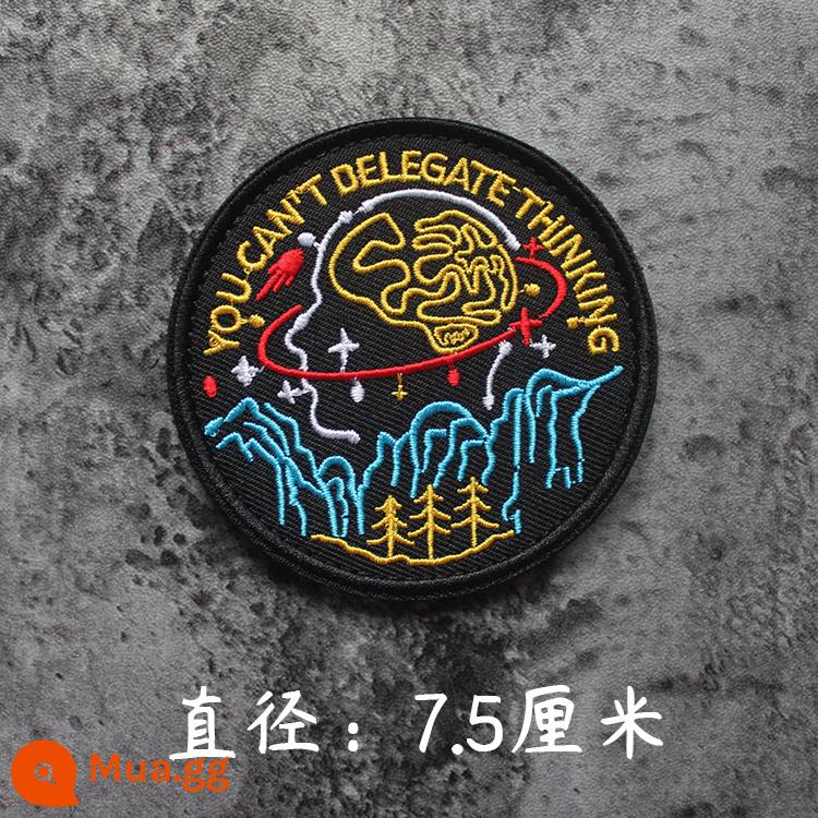 Thêu Velcro Scenic Morale Patch Phiêu lưu ngoài trời Cắm trại Traveller Keo Armband Morale Patch - suy nghĩ độc lập của người da đen