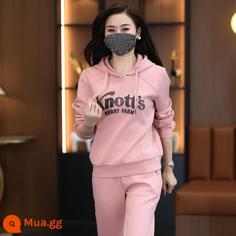 Bộ đồ thể thao giản dị thời trang cotton thoáng mát cho nữ xuân thu mới 2024 Bộ hai món áo nỉ có mũ trùm đầu giảm tuổi tác theo phong cách phương Tây - Hồng