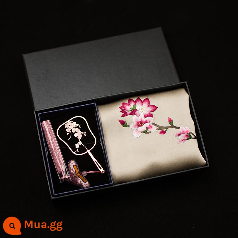 Tay thêu bằng lụa thực sự Handmade Suxiu Mulberry Silk Takekerchief Bronze Script Set Phong cách Trung Quốc Quà tặng văn học và nghệ thuật - Kiểu 6