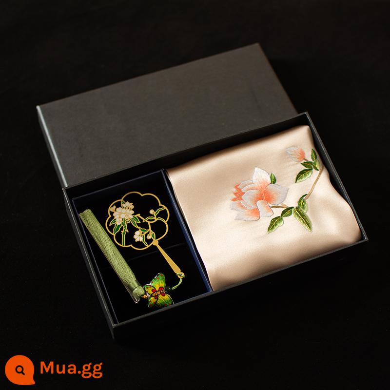 Tay thêu bằng lụa thực sự Handmade Suxiu Mulberry Silk Takekerchief Bronze Script Set Phong cách Trung Quốc Quà tặng văn học và nghệ thuật - kiểu 4