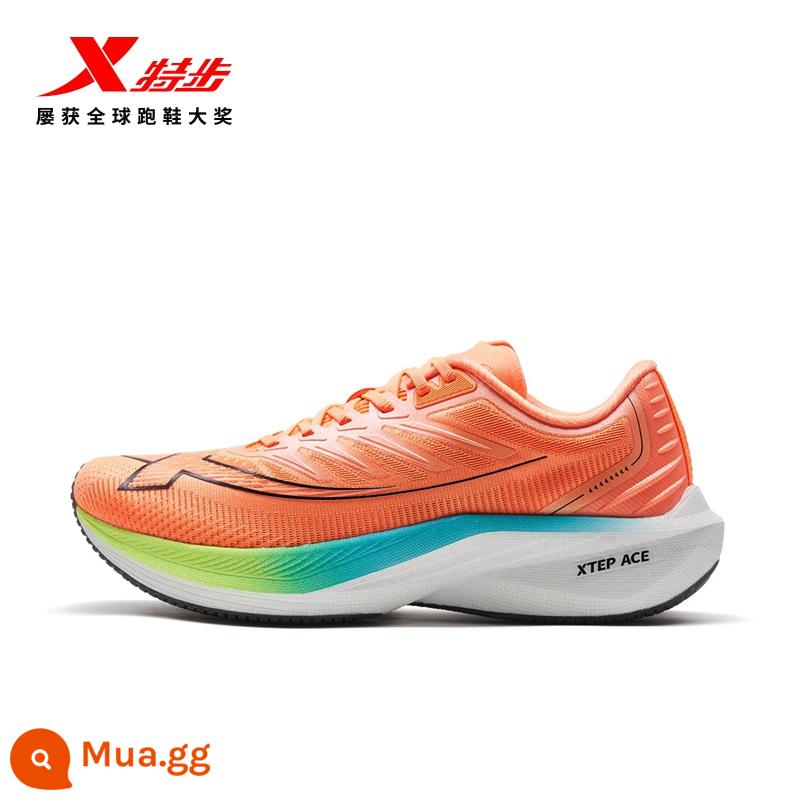 Giày chạy bộ đua xe một mảnh Xtep nam mùa thu marathon giày thể thao giảm sốc giày nam nữ giày chạy bộ quốc gia - Ánh sáng buổi sáng liên tục [Nam] Màu cam mềm huỳnh quang