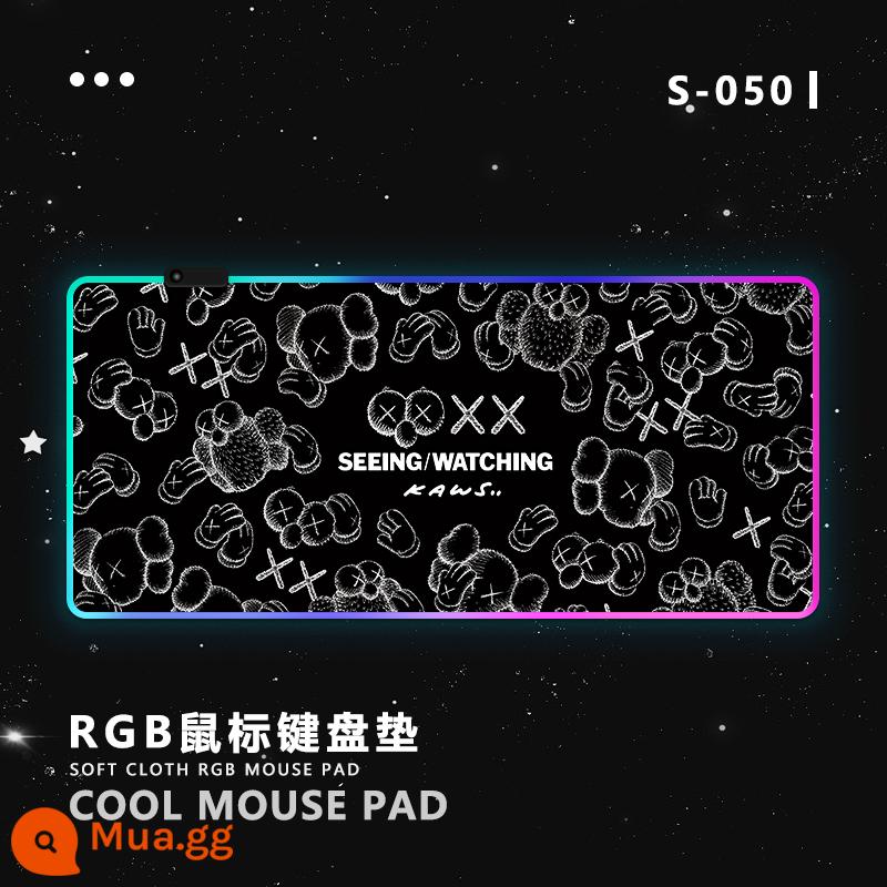 Khối Xây Dựng Gấu RGB Miếng Lót Chuột Quá Khổ Bé Trai Và Bé Gái Laptop Bàn Phím Game Thể Thao Điện Tử Bạo Lực Gấu Bàn Thảm - KAWS màu đen S-050 [Đa chế độ chiếu sáng RGB]