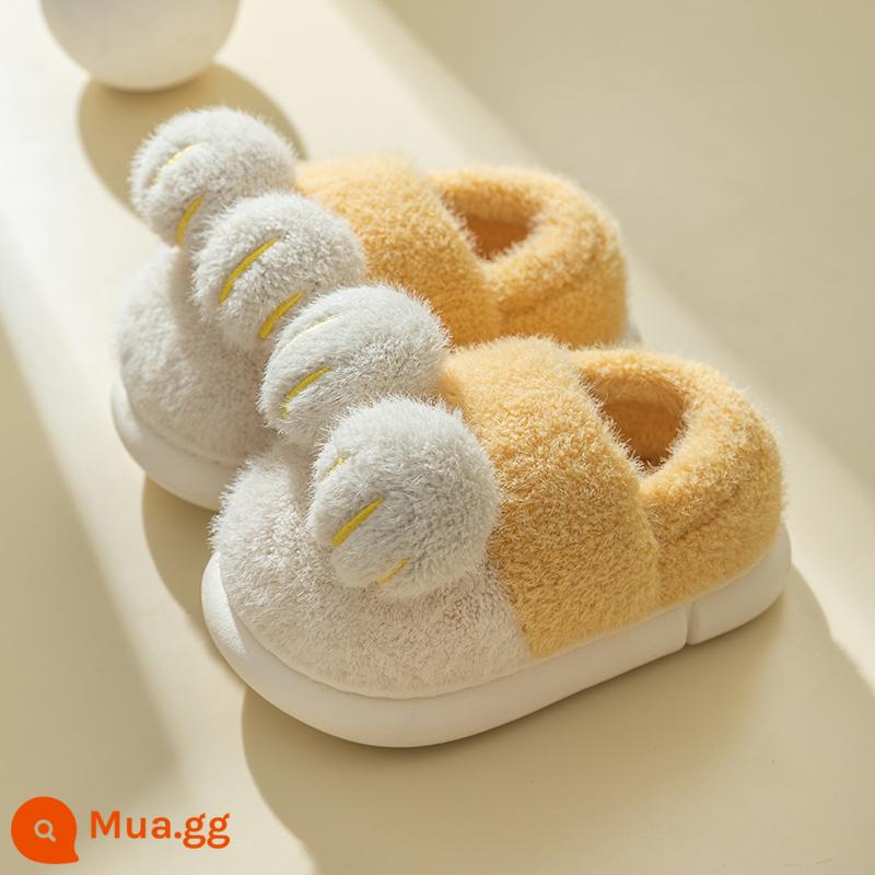 Túi đựng dép bông cho bé trai và bé gái trong nhà mùa đông giày cotton ấm áp chống trượt cho bé cỡ trung và lớn Dép lông thú cha mẹ và con cái - chân mèo màu vàng