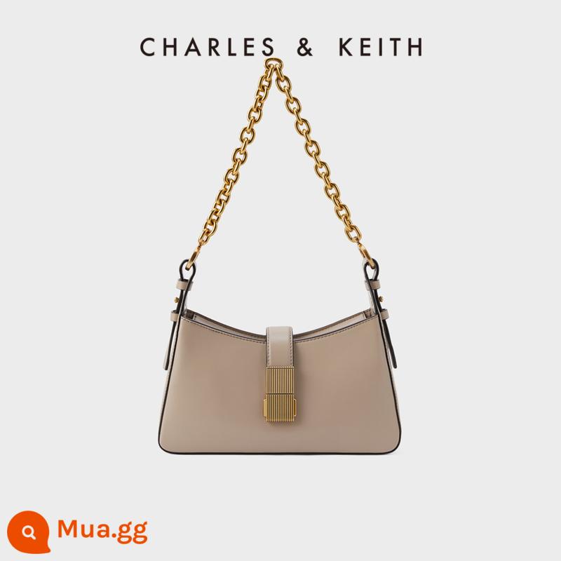 Túi xách nữ thu đông CHARLES&KEITH CK2-20781463 Túi đeo chéo nữ một vai baguette dây xích - Màu cát cát