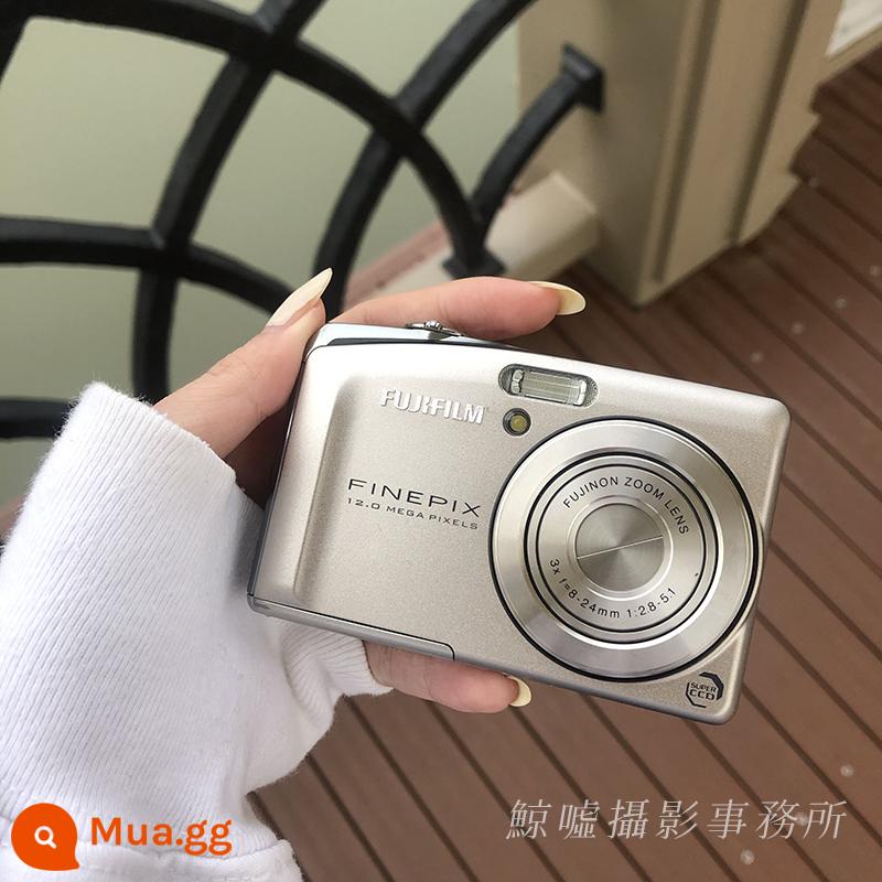 Máy Ảnh Fujifilm Fuji FinePix A210 Máy Ảnh CCD Retro Máy Ảnh Kỹ Thuật Số Phim Cảm Giác Miễn Phí Vận Chuyển - rượu sâm panh mờ