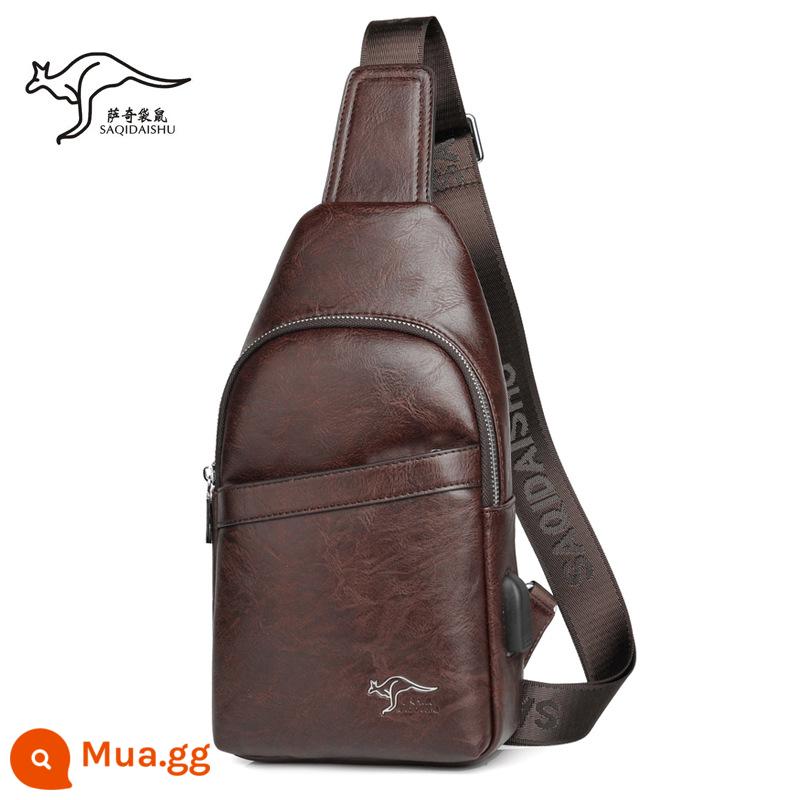 Sati Kangaroo nam Body Body Body Body Global Leather Fashion Vai vai Backpack nhỏ Backpack Cingard Shop Bag Brand Skin Brand - Màu nâu (có giao diện sạc USB)