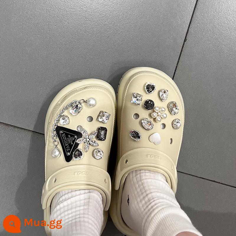 Thích hợp cho giày lỗ crocs phụ kiện Giày CRORS hoa khóa giày phụ kiện tự làm giày trang trí chéo hương thơm nhỏ - Gói kim cương mới bốn [không bao gồm giày]