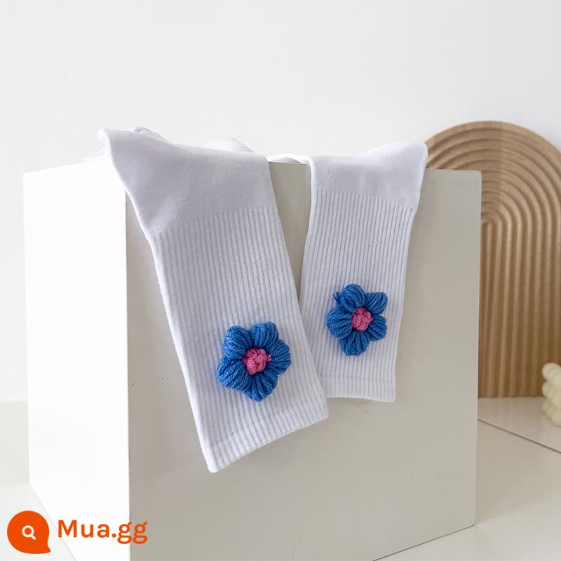 2 Double -out Claine Blue ~ White ~ Basimensional Line Flower Wind Fendy - 1 đôi - hoa len trắng