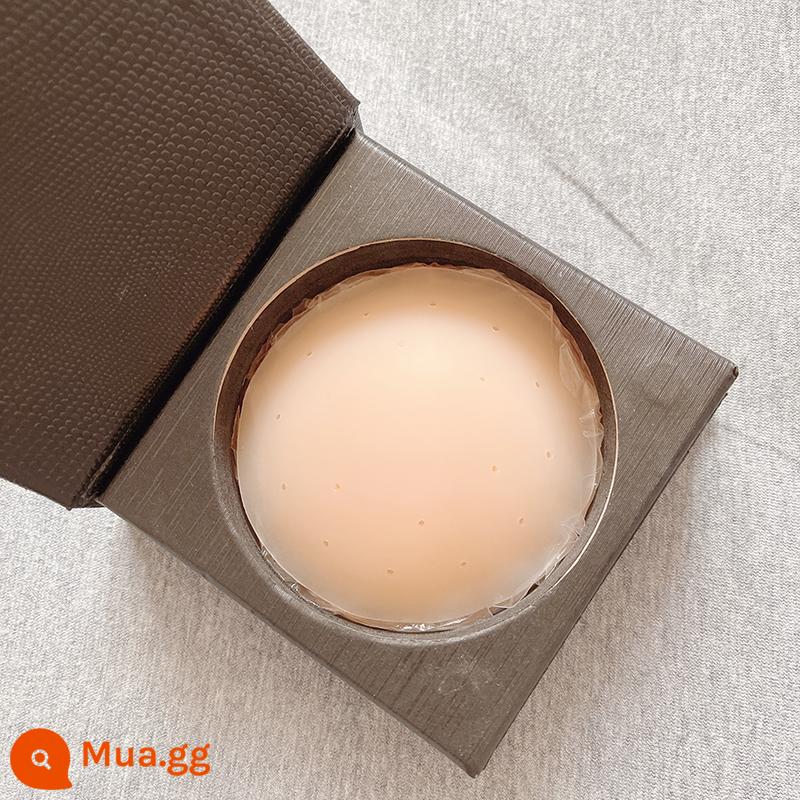 Wang Zha là thực tế! Bà Đầu Sắt Chống Nước Đường Kính Lớn Chắc Chắn Cao Su Silicone Miếng Dán Không Dấu Vết Chống Sốc Lồi Miếng Dán Ngực - ❤Màu da lỗ thoáng khí mới [1 cặp + hộp] kiểu mới kèm keo