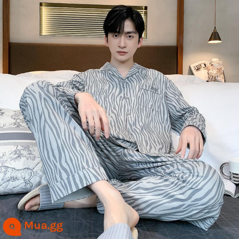 Bộ đồ ngủ nam mùa xuân và mùa thu cotton nguyên chất áo khoác cardigan dài tay cotton trẻ trung mùa đông kích thước lớn có thể được mặc bên ngoài phù hợp với dịch vụ tại nhà - LJF9523